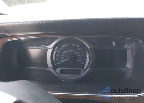 2016 Ford Taurus Limited z USA, uszkodzony, nr VIN 1FAHP2F83GG112225